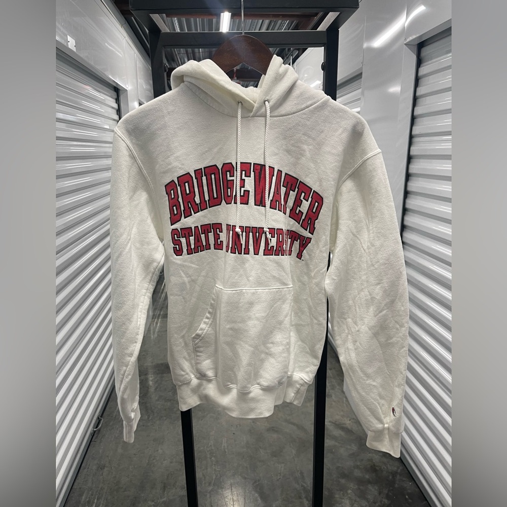 Champion Bridgewater State Bears Hoody…small..19x24